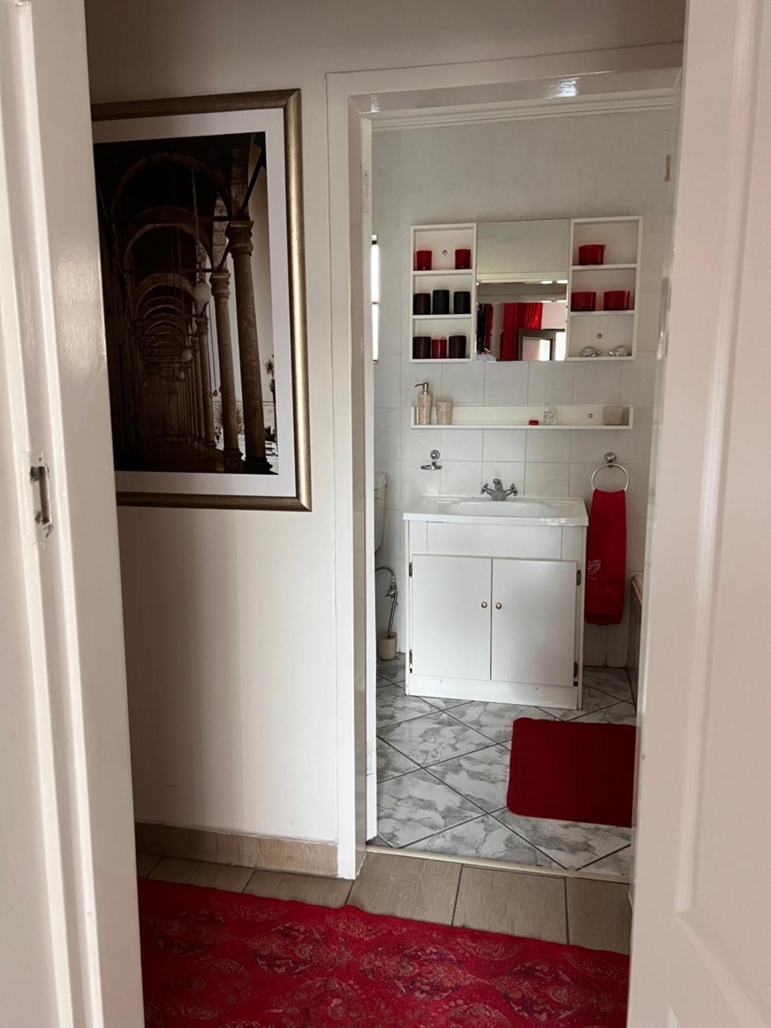2 Op Terblanche Guesthouse Боксбург Экстерьер фото