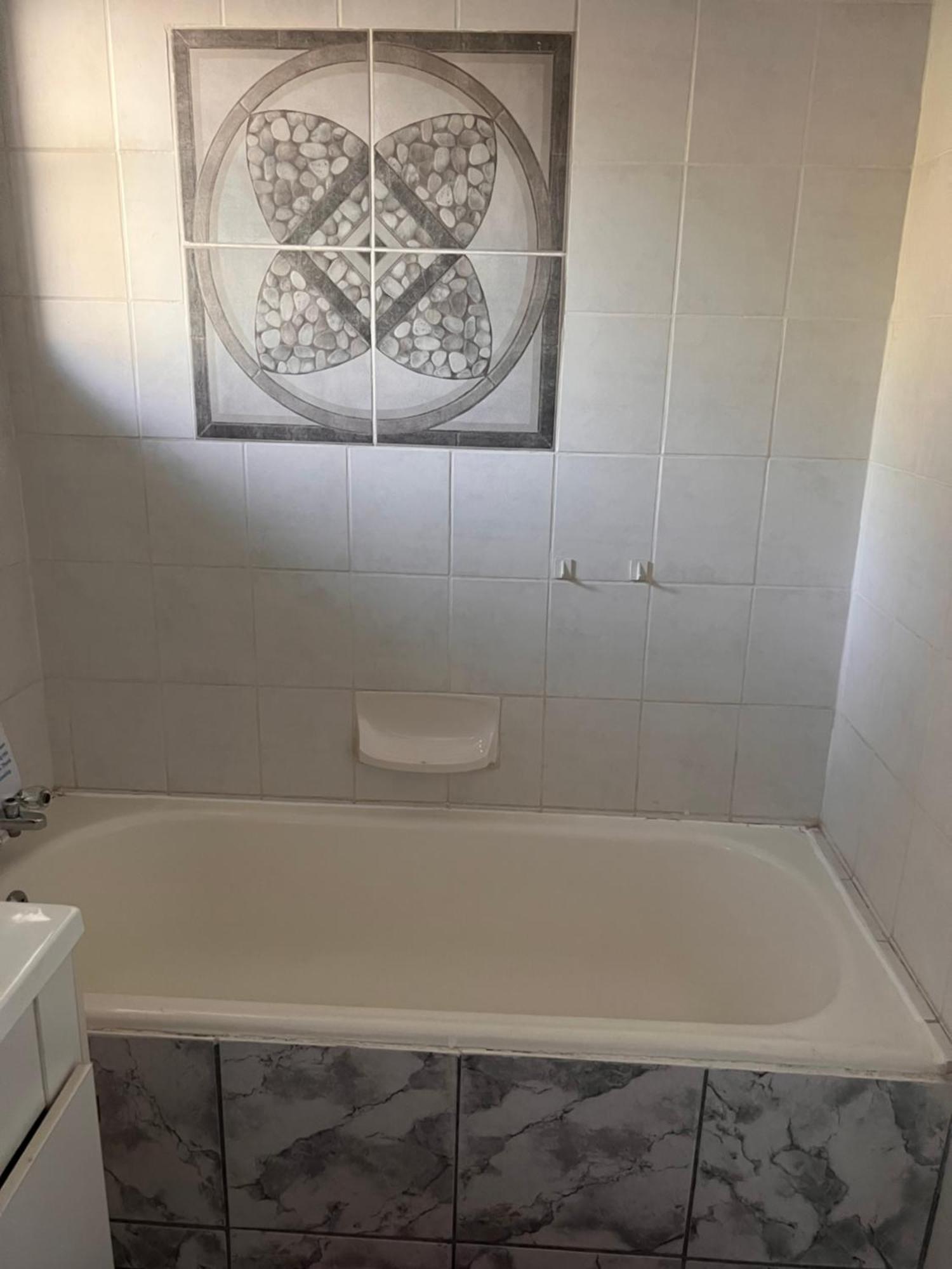 2 Op Terblanche Guesthouse Боксбург Экстерьер фото
