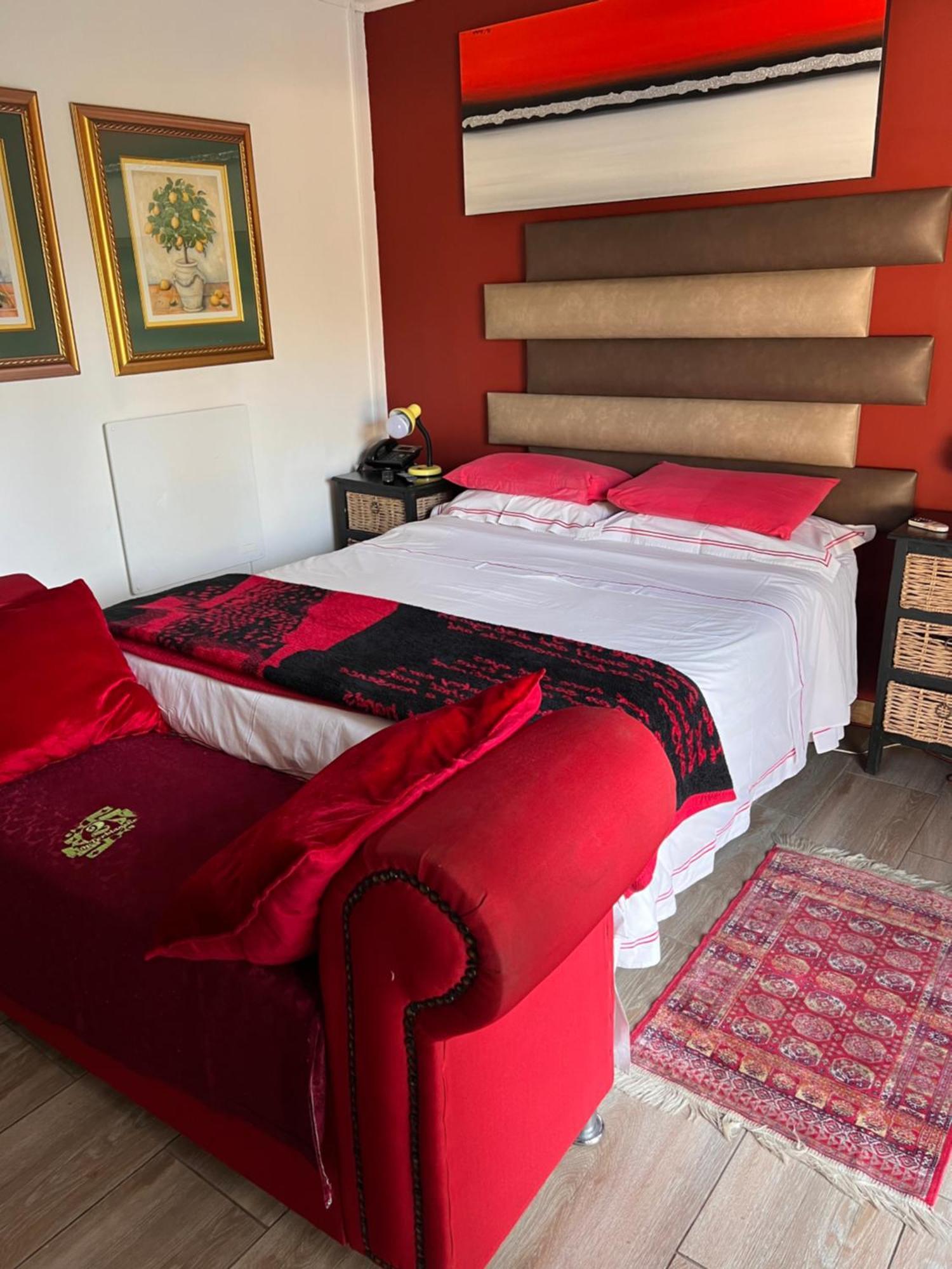 2 Op Terblanche Guesthouse Боксбург Экстерьер фото